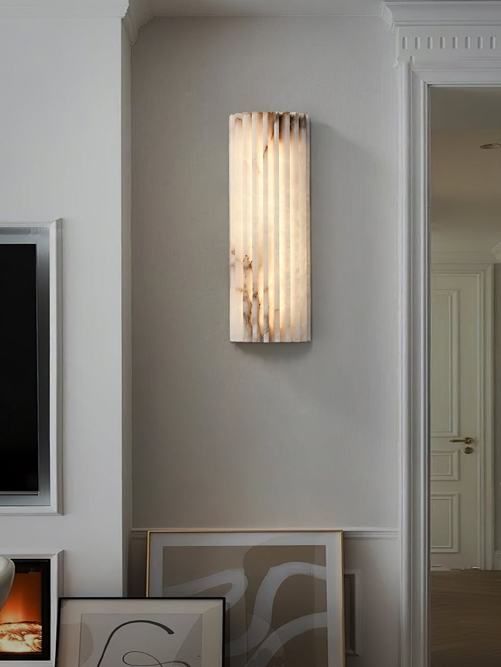 Alabast Væglampe - Riflet Stendesign med Metalramme 2
