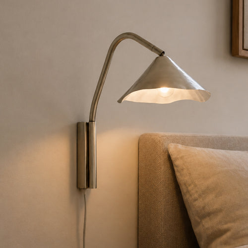 Antik Væglampe II i Metal - Klassisk Design med Buet Arm 14