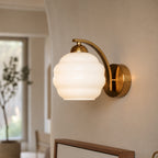 Art Deco Væglampe i Vintage Stil – Dekorative Detaljer til Stemningsfuld Belysning 12