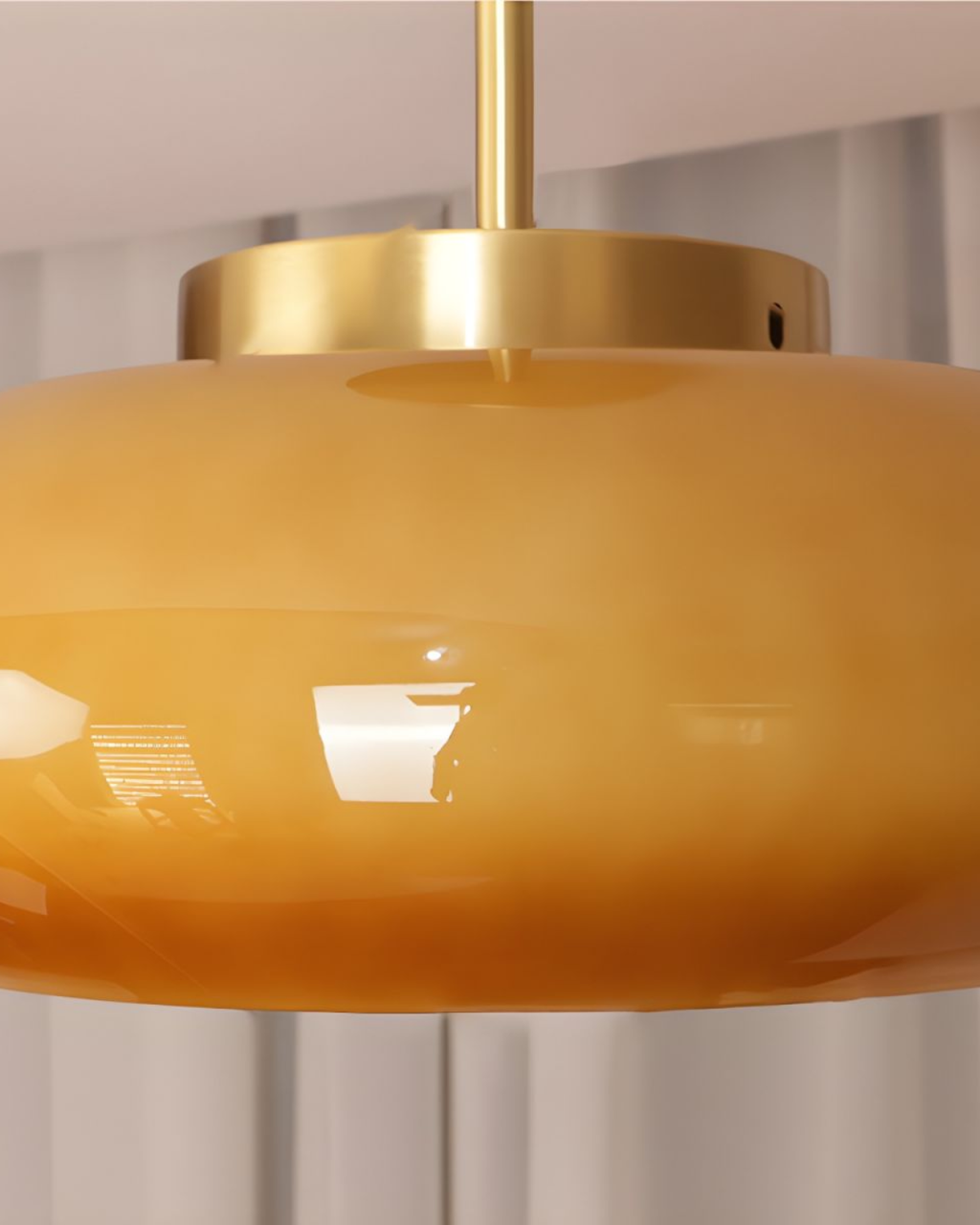 Bauhaus Loftslampe i Guldtonet Jern med Rundt Glas 7