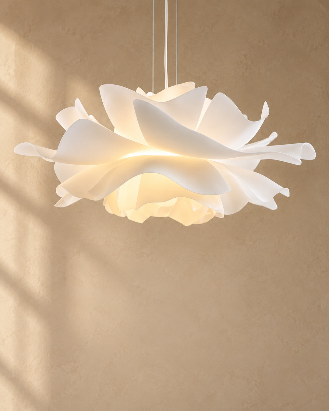 Blomstformet Pendel Lampe – Lotusinspireret Akryldesign til Spisebord og Soveværelse 5