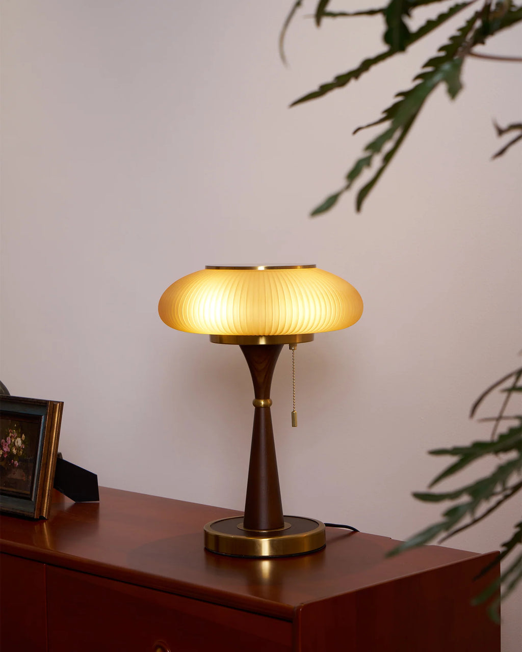 Bordlampe i Glas og Valnødtræ 7