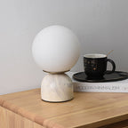 Bordlampe i Marmor – Tidløst Design med Stabil Base og Blødt Lys 4