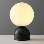 Bordlampe i Marmor – Tidløst Design med Stabil Base og Blødt Lys 9