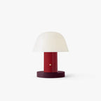 Bordlampe i Metal – Husformet Design med Integreret LED og USB-port 7