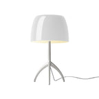 Bordlampe med Kuppelformet Skærm - Elegant Trebenet Stel 21