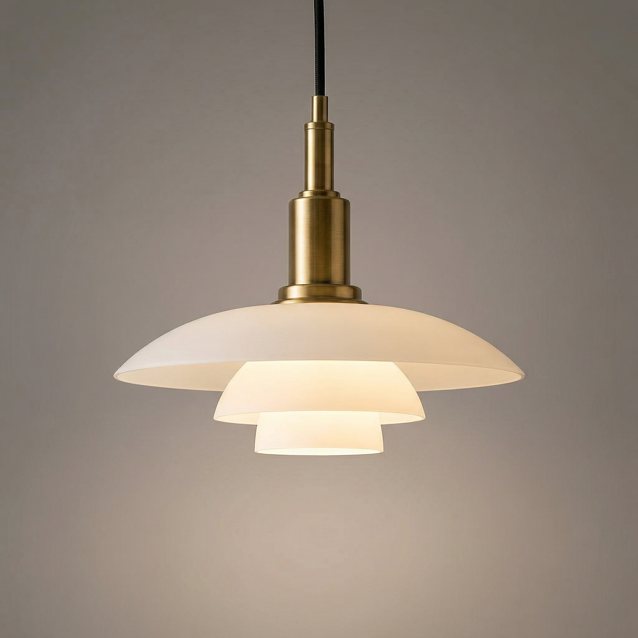 Dansk Design Pendel Lampe - Justerbar Belysning i Glas og Metal 9