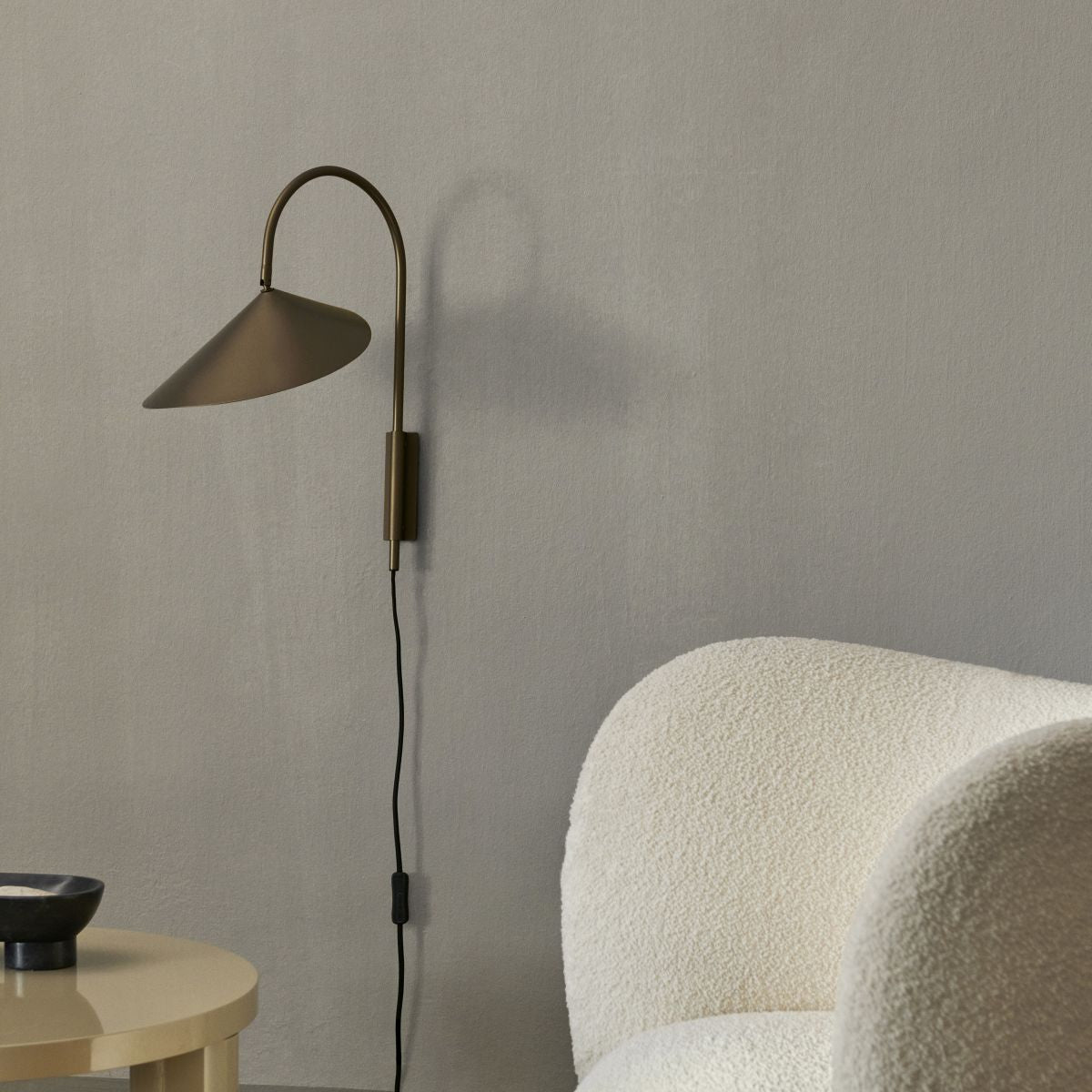 Drejelig Væglampe i Stål - Justerbar Minimalistisk Design 8
