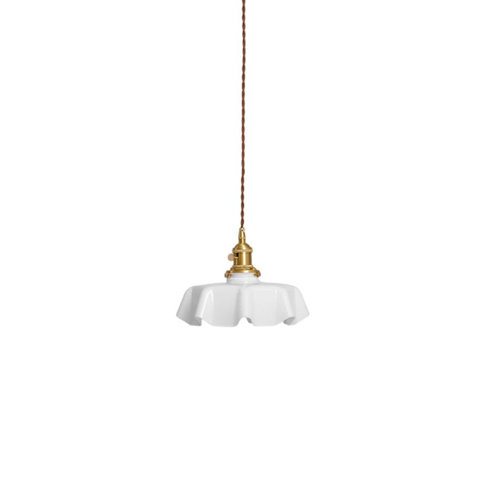 Fransk Loftlampe i Metal – Dekorativ Blomsterdesign til Elegant Belysning 0