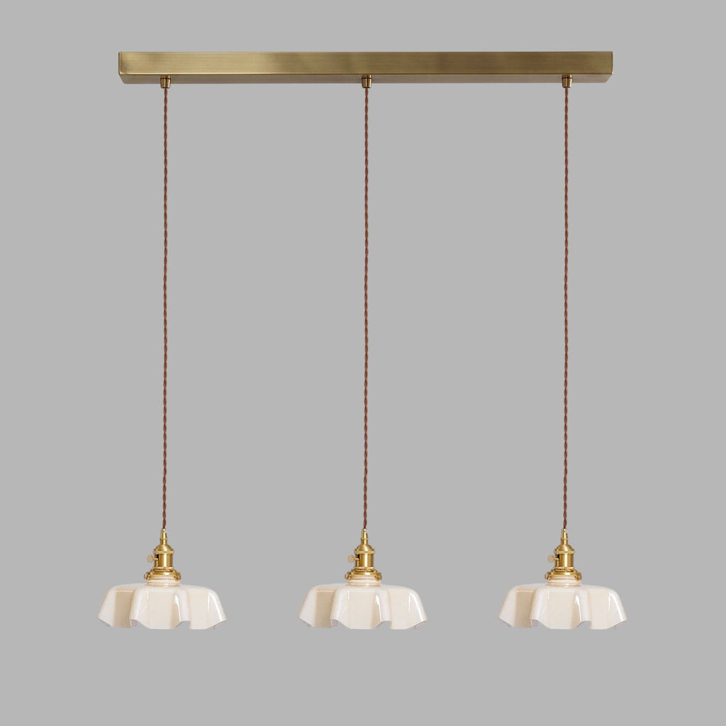 Fransk Loftlampe i Metal – Dekorativ Blomsterdesign til Elegant Belysning 11