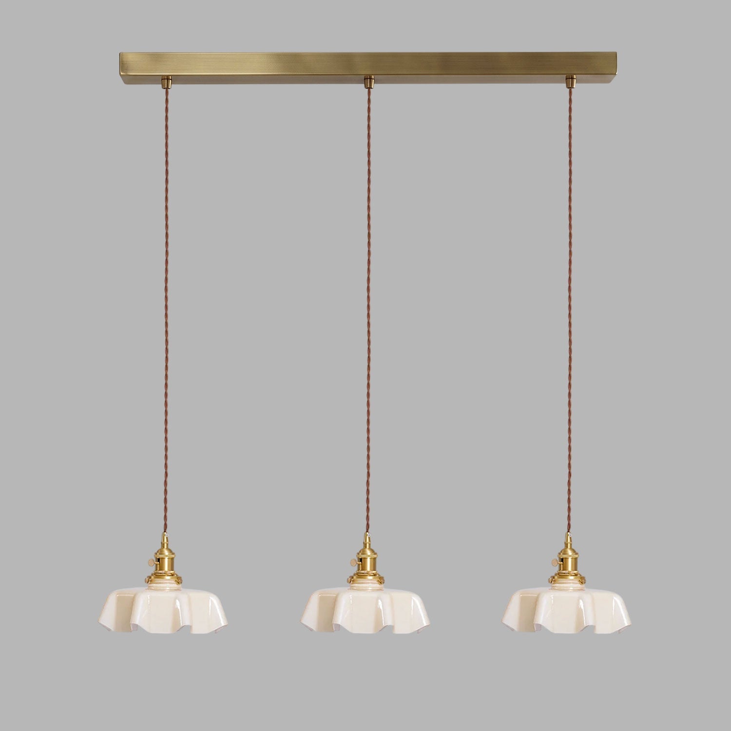 Fransk Loftlampe i Metal – Dekorativ Blomsterdesign til Elegant Belysning 11