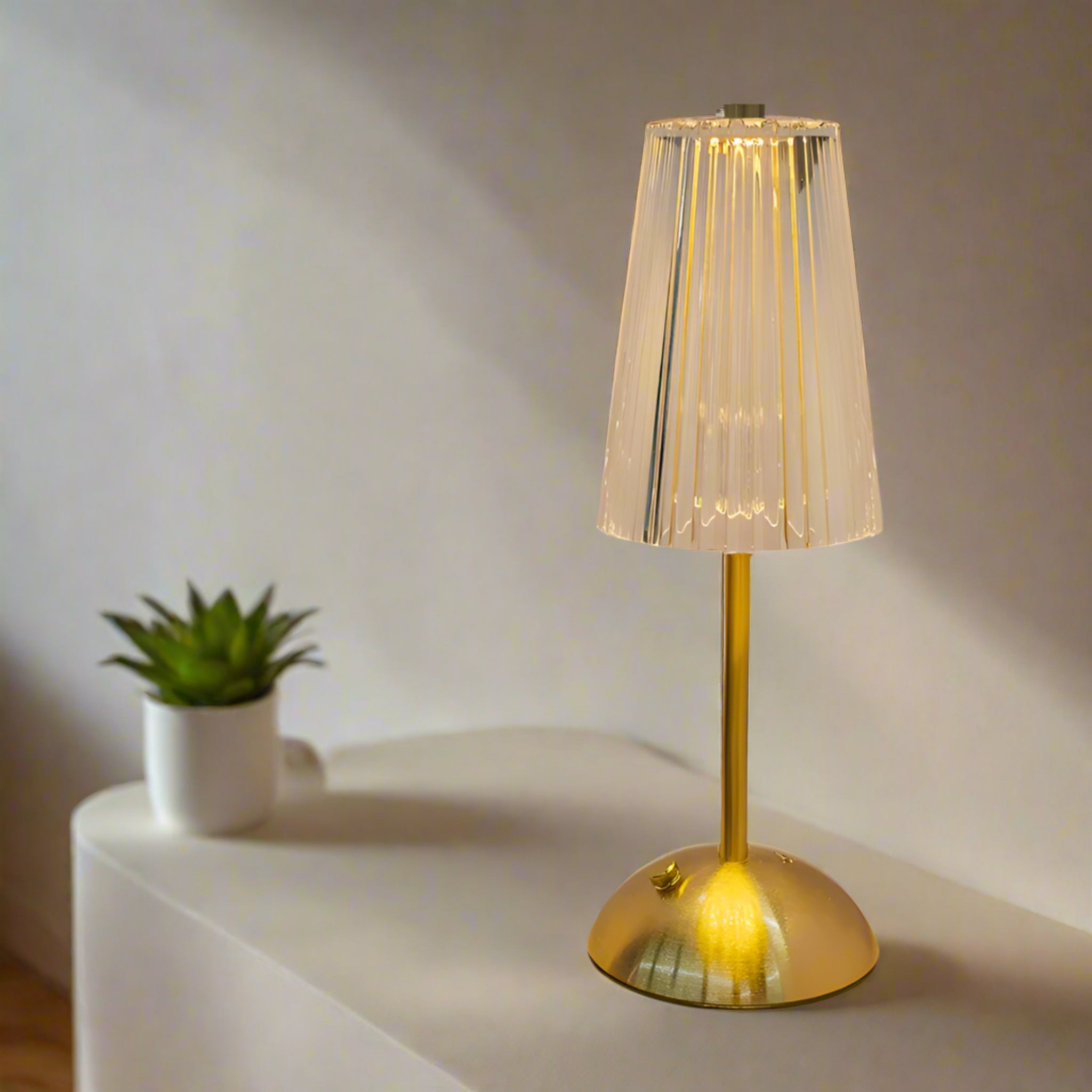 Genopladelig Bordlampe Uden Ledning – Elegant Krystalskærm med Touch-Dæmpning 4