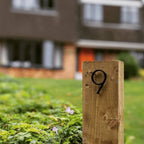 Husnummer Skilt i Sort Zinklegering – Holdbart og Nem Installation 3