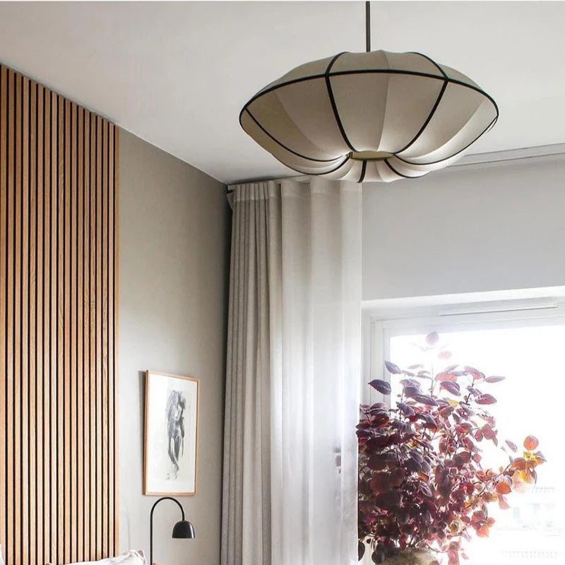 Japandi Pendel Lampe - Oval Stofskærm med Sort Ramme 5

