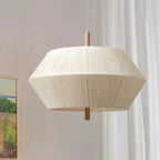 Japandi Pendel Lampe - Stofskærm med Trædetaljer 1
