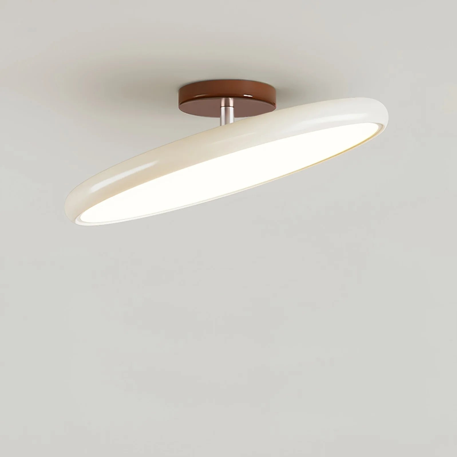 Justerbar Loftlampe – Minimalistisk Design i Farverig Metal og Acryl 1