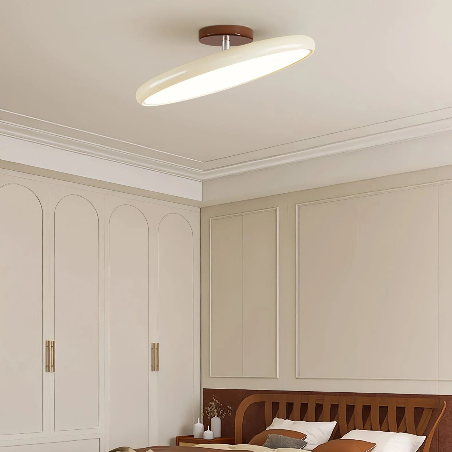 Justerbar Loftlampe - Minimalistisk Design i Farverig Metal og Acryl 10