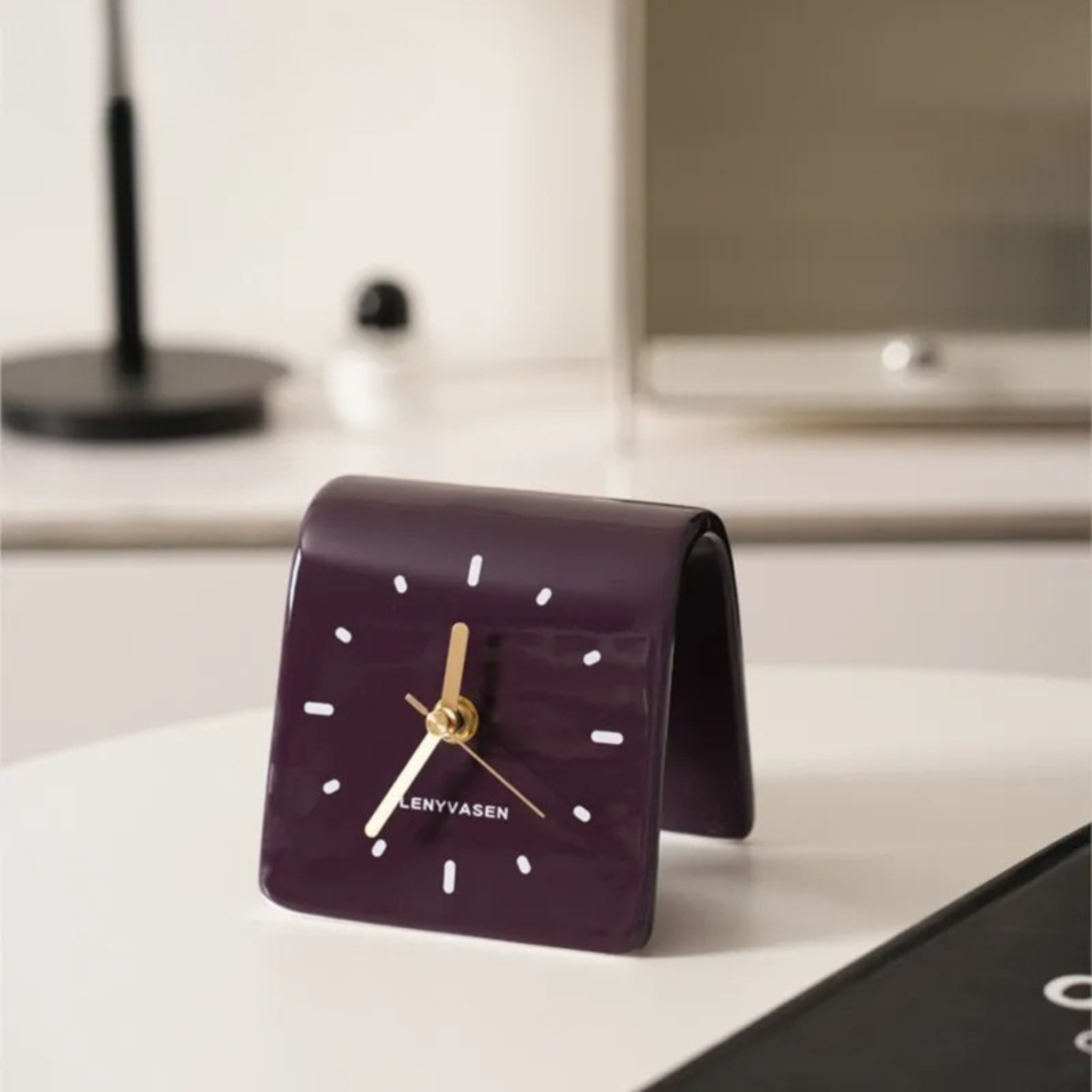 Keramisk Skrivebordsur – Minimalistisk Design med Lydløs Nålebevægelse 5