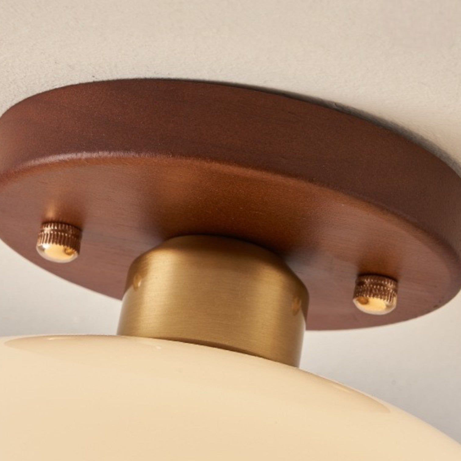 Klassisk Bauhaus Loftlampe - Cremefarvet Glas med Metalbund 5