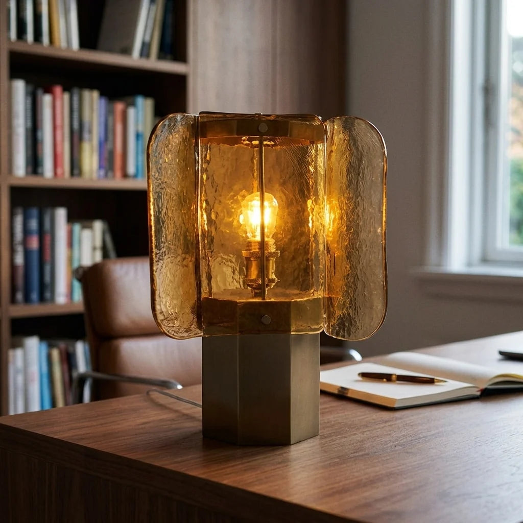Lanterneformet Bordlampe i Messing med Struktureret Glas 3