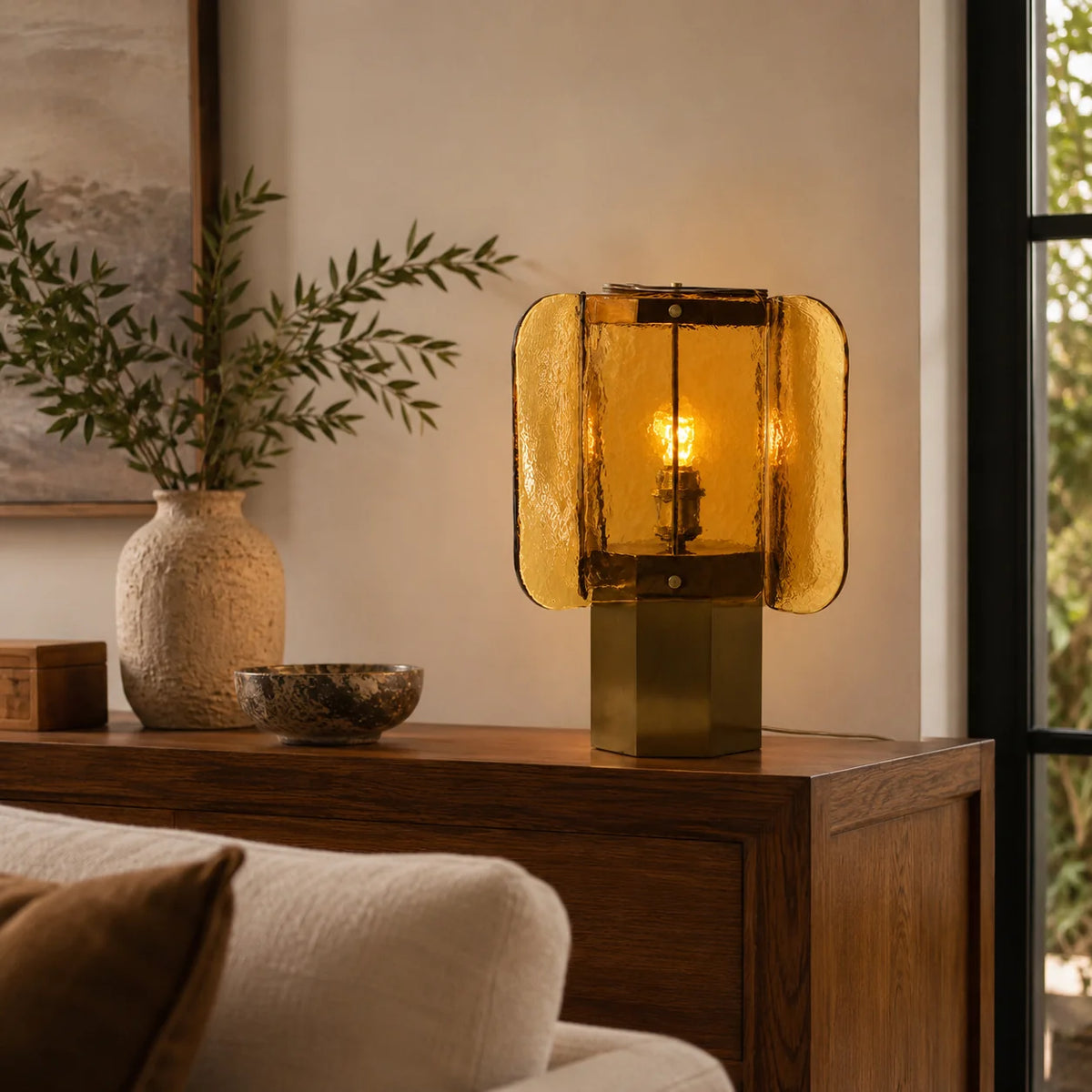 Lanterneformet Bordlampe i Messing med Struktureret Glas 7