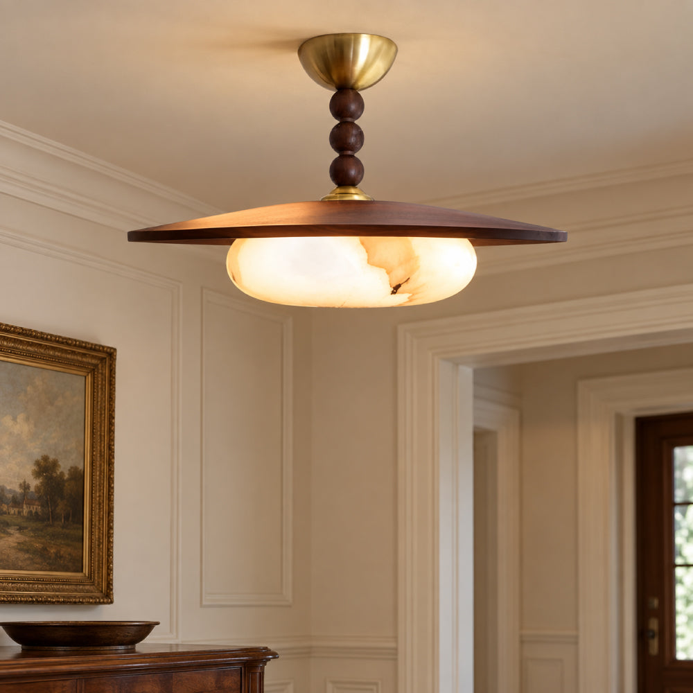 Loftslampe i Valnød og Messing – Skulpturelt Design til Stue og Soveværelse 0