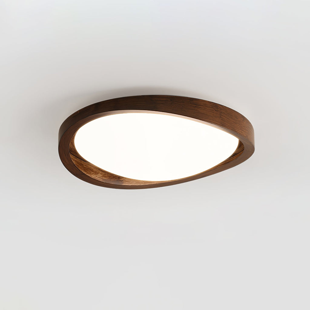 Loftslampe i Valnødstræ – Buet Design til Elegant Belysning 4