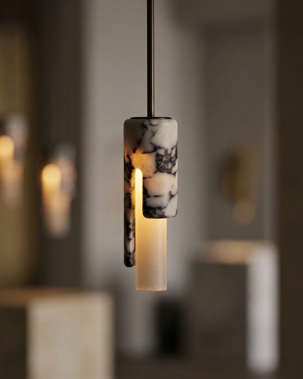 Marmor Pendel Lampe - Slank Cylinderform i Natursten 6
