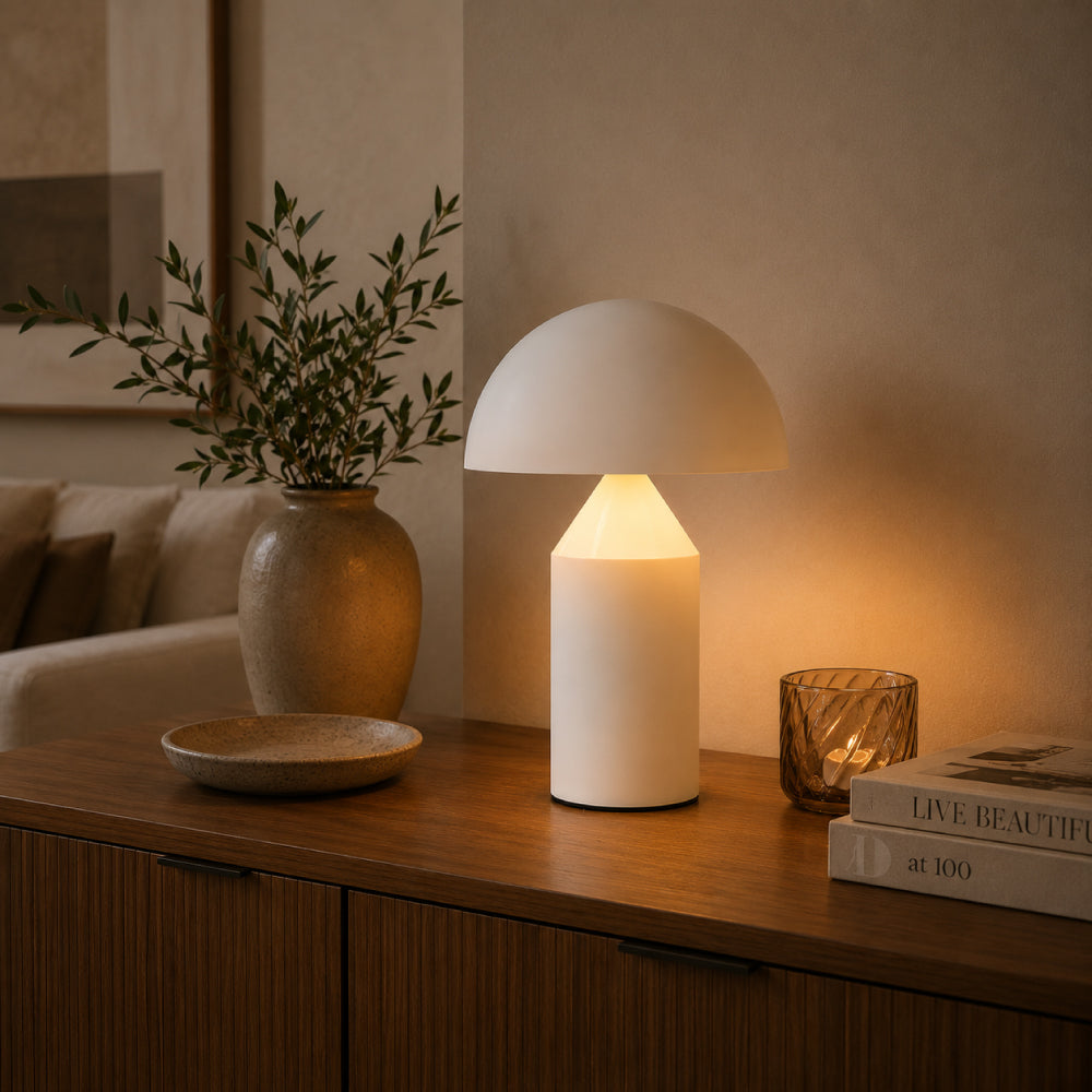 Minimalistisk Bordlampe - Kuppelformet Skærm med Skulpturel Silhuet 5
