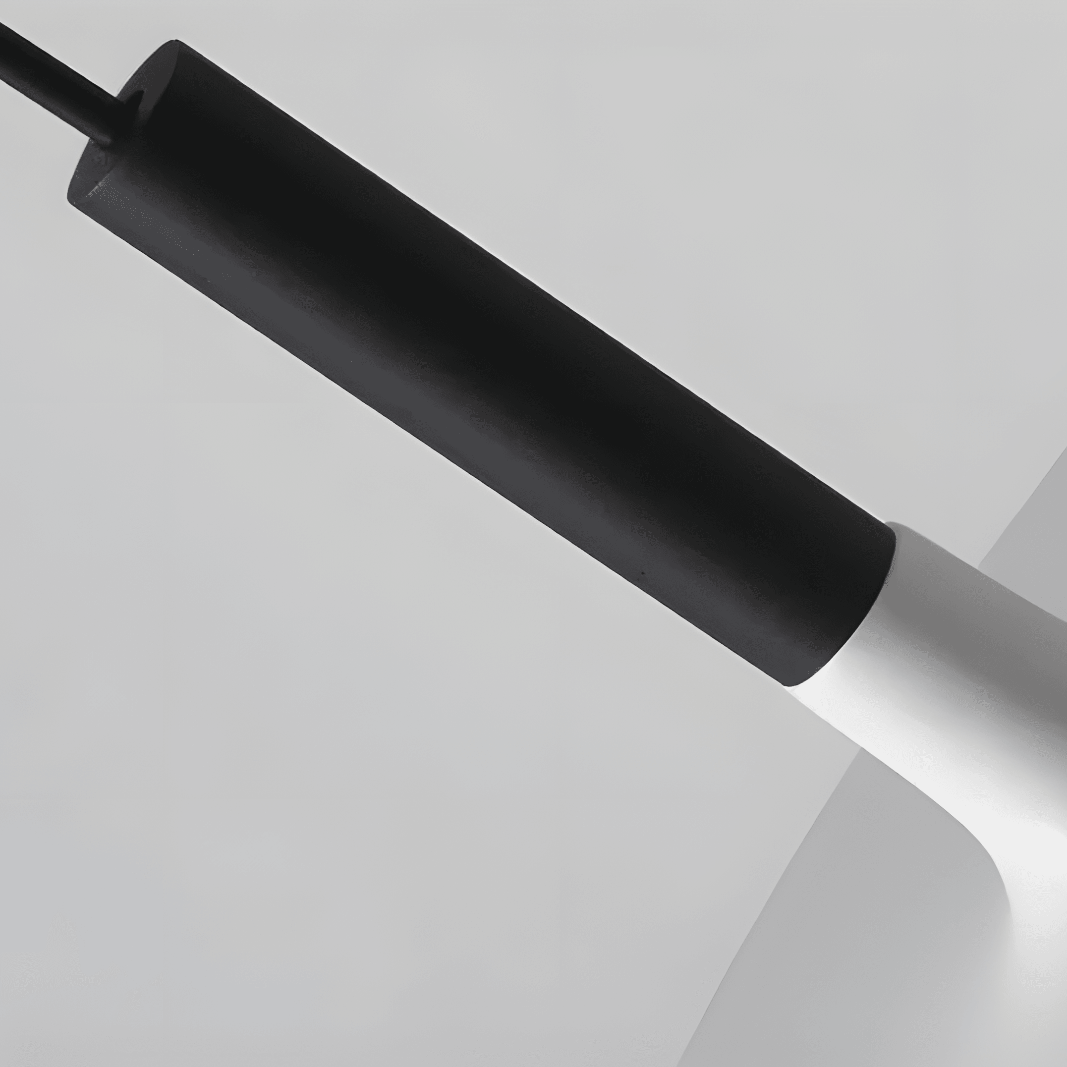 Minimalistisk Hængelampe til Spisebord - Bred Metalskærm med Svævende Design 7
