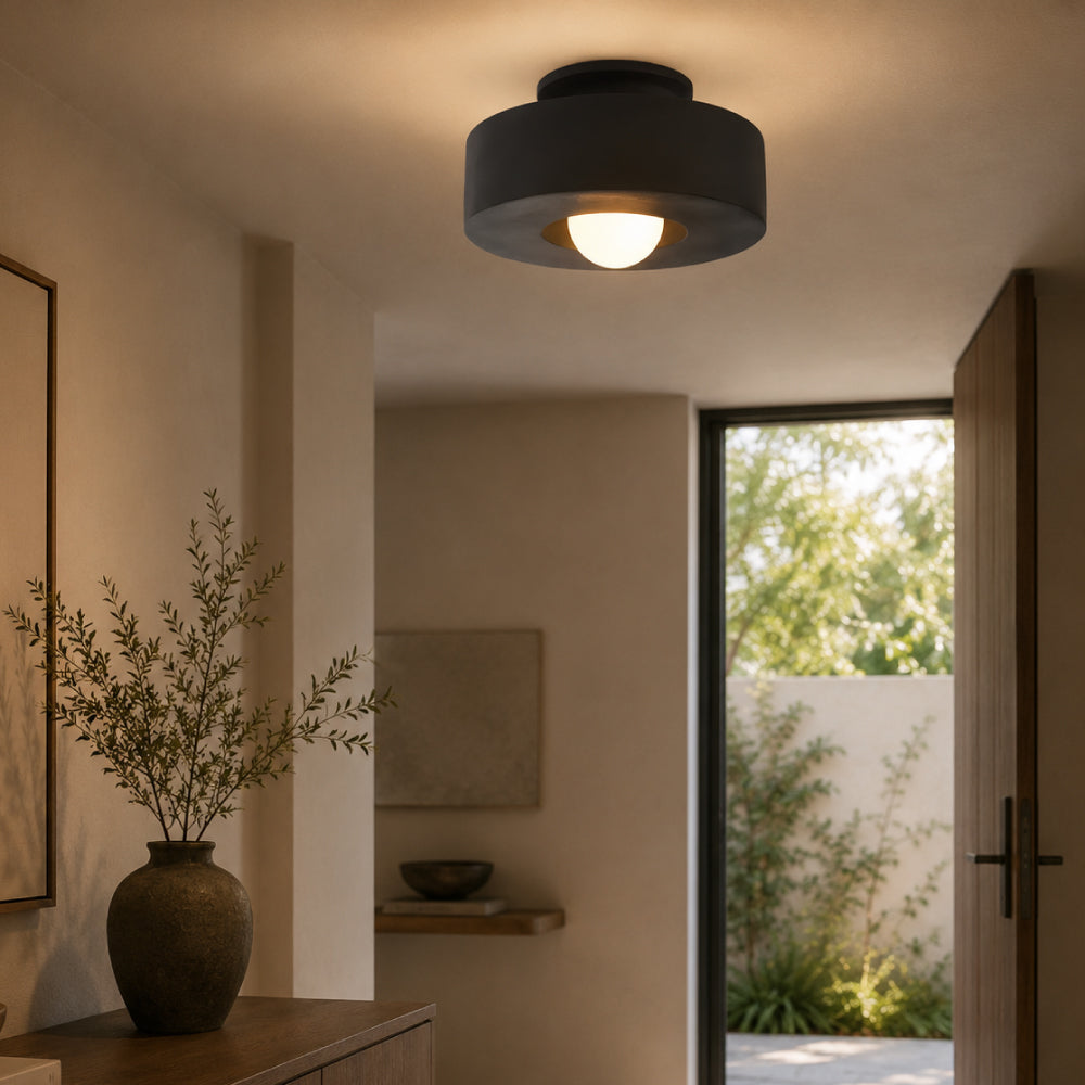 Minimalistisk Loftslampe - Svævende Opalglaskugle i Cirkulær Ramme 2
