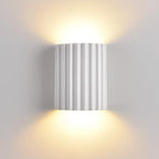 Minimalistisk Væglampe i Resin – Skulpturel Design med Blødt Lys og Energibesparelse 5