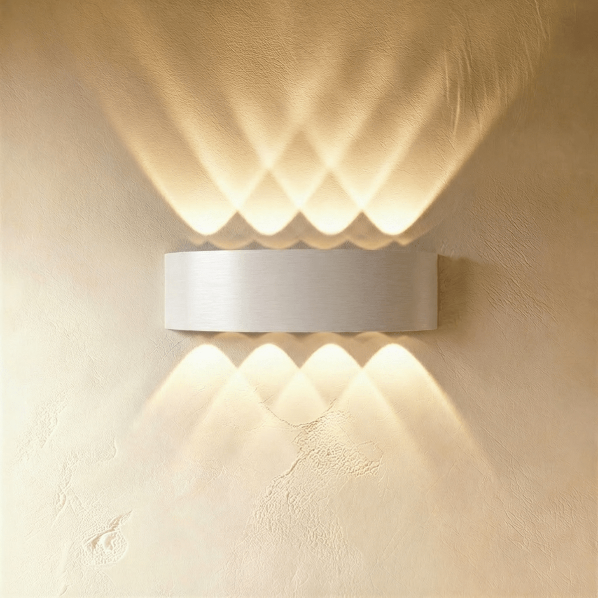 Moderne Væglampe i Aluminium - Dekorativt Lysdesign 9
