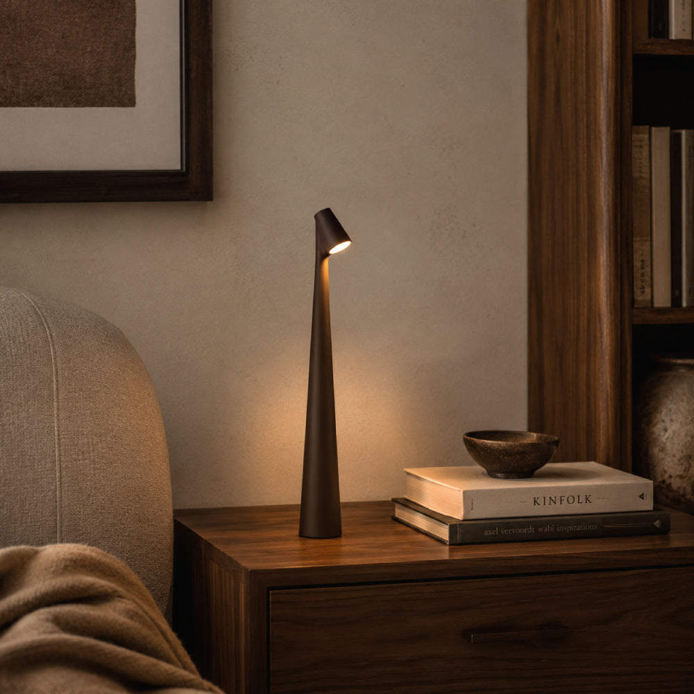 Nordisk Minimalistisk LED Bordlampe – Trådløs og Dæmpbar Design 14
