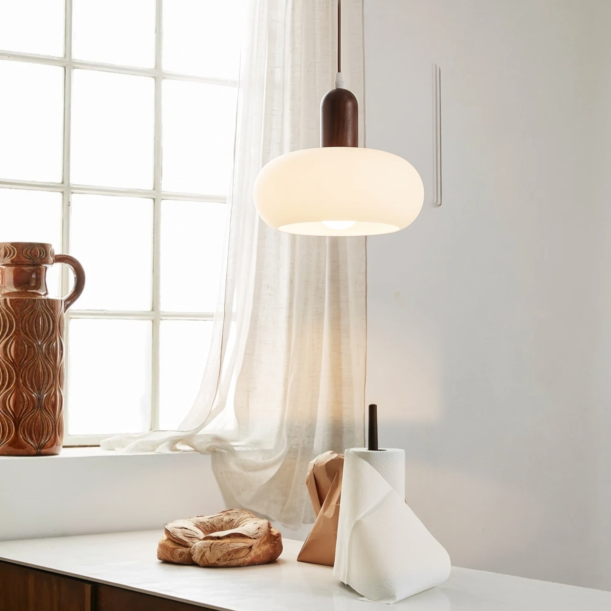 Nordisk Pendellampe i Creme - Justerbar Højde i Træ og Glas 4