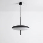 Oval Pendel Lampe i Glas - Svævende Skiveform med Slank Metalstang 6
