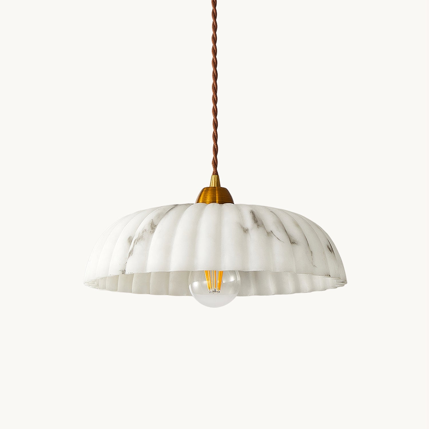 Pendel Lampe Antik Guld - Tidløs Alabaster Skærm med Blødt Lys 1
