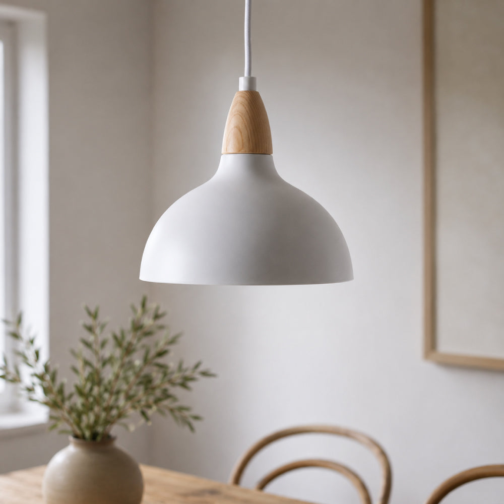 Pendel Lampe med Trædetalje – Kompakt Design 6