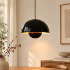Pendel Lampe til Spisebord - Halvrund Skærm med Svævende Kugle 0
