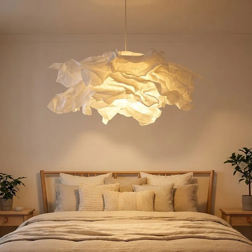 Pendel i japansk lampepapir | Organisk skyform | Skulpturel loftlampe