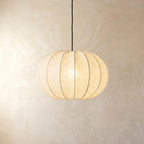Plisseret Stofpendellampe i Japansk Wabi Sabi Design 1