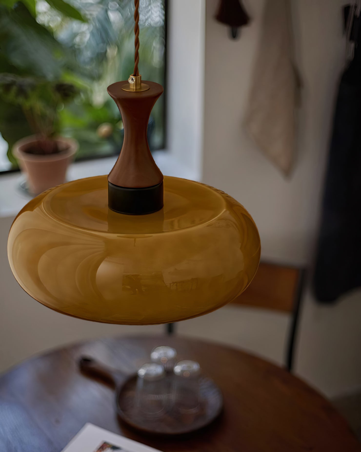 Plug-in Pendellampe med Glasskærm – Justerbar Højde 5