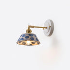 Porcelæn Væglampe i Indigo – Elegant Design med Holdbar Belysning 1