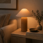 Rattan Bordlampe - Høj Cylinderfod med Naturlig Linnedskærm 0
