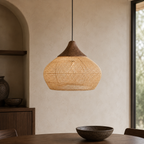 Rattan Pendel Lampe med Trædetaljer - Åben Vævet Skærm og Metalophæng 10