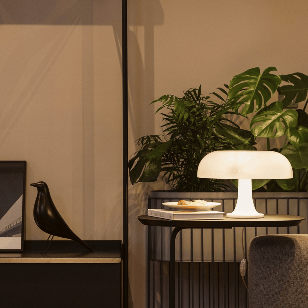 Retro Bordlampe – Skulpturel Svampedesign med Tri-Color Dæmpning 10