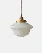 Retro Pendel Lampe i Opalglas - Bølget Skærm med Messingdetaljer 4