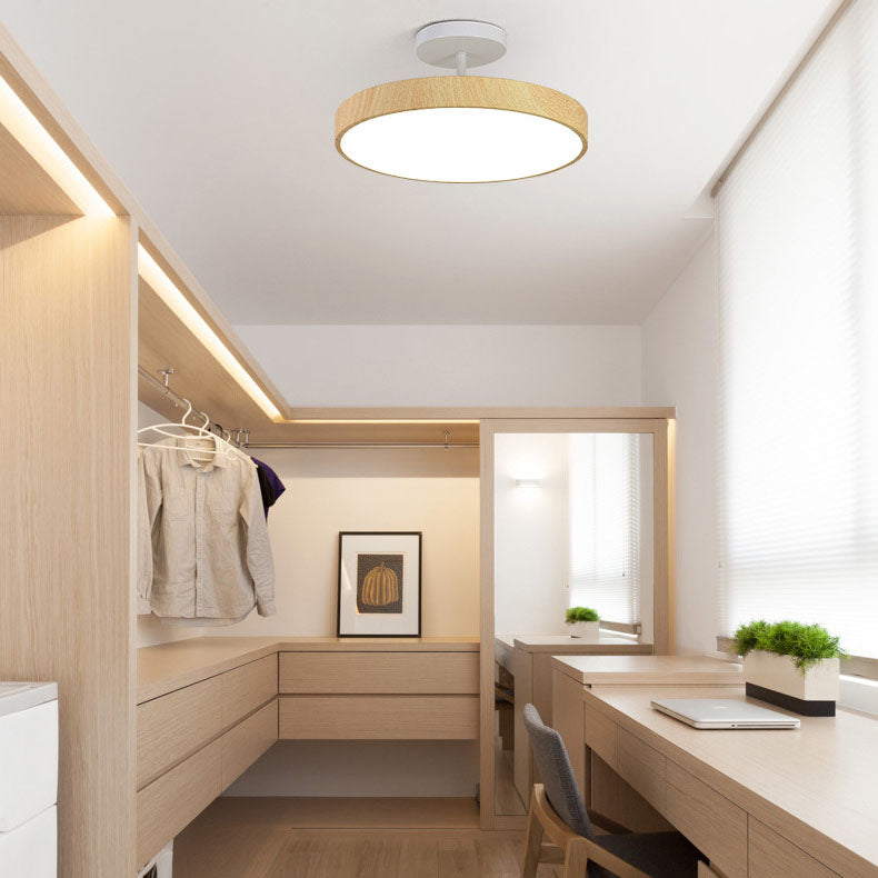 Rund LED Loftlampe i Træ – Minimalistisk Design med Blød Belysning 0