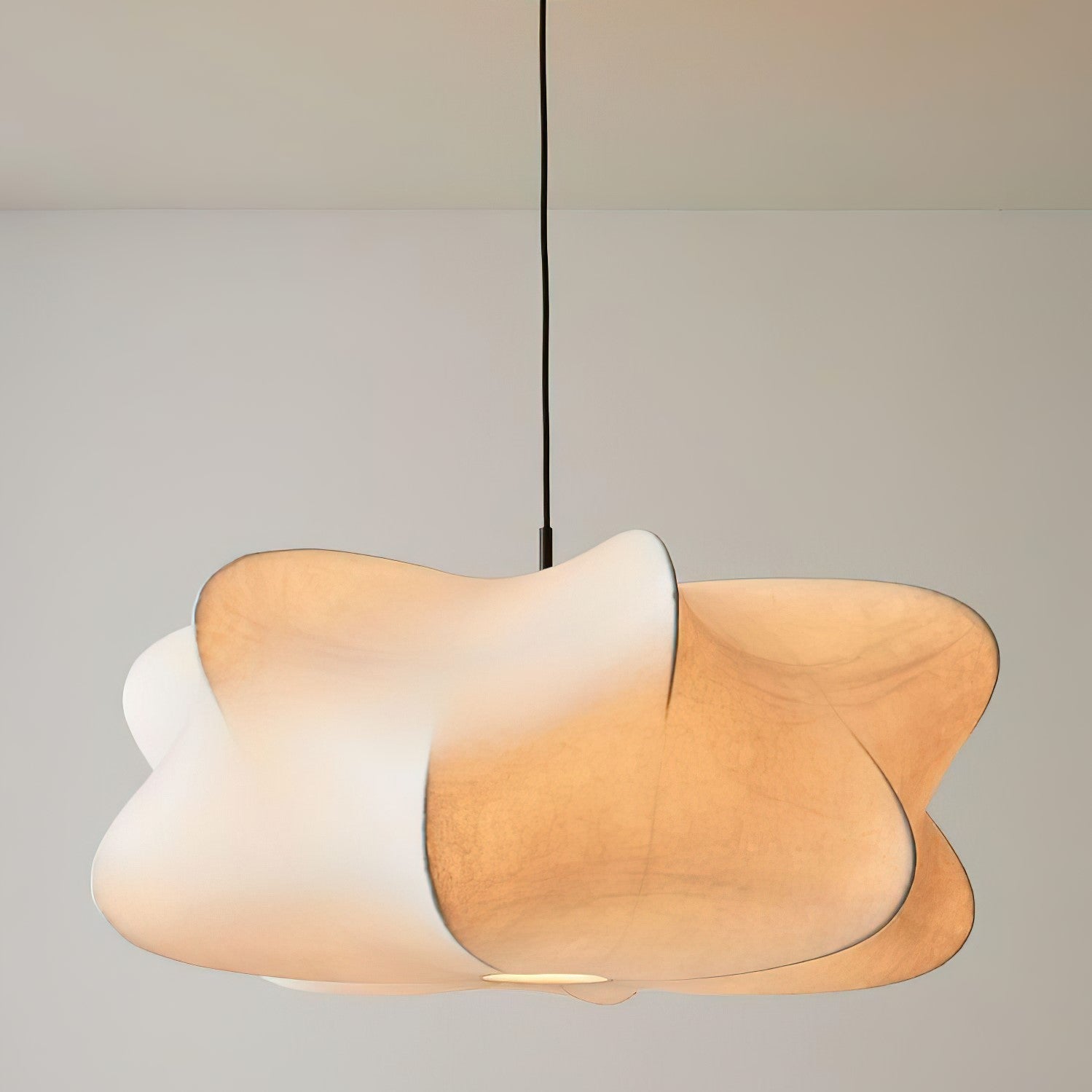 Silke Pendel Lampe - Sky Design med Justerbar Højde 0

