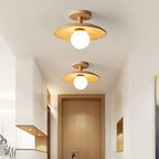 Skandinavisk Loftlampe i Træ - Rundt Design med Opalglaskugle 4
